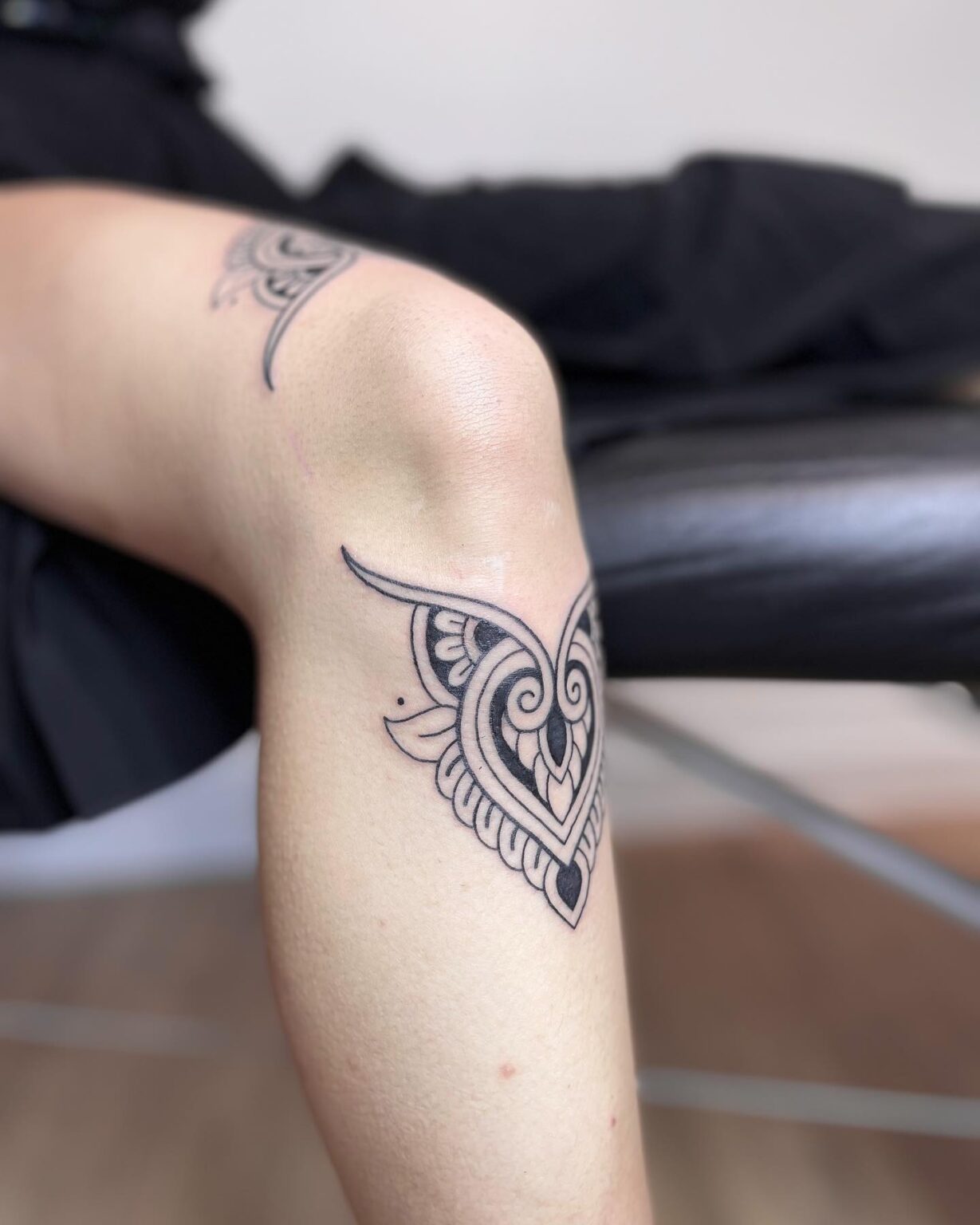 30+ Amazing Above Knee Tattoo with Meaning June 2023