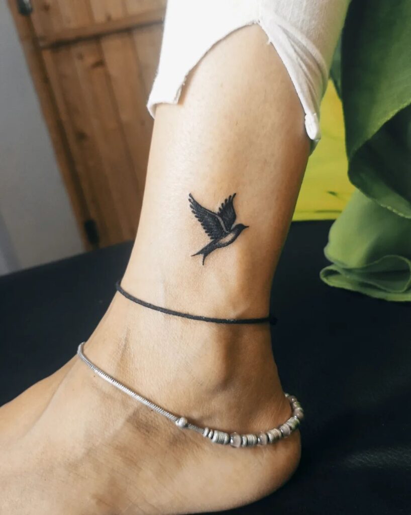 Top 100 Unique Thigh Tattoo For Women  Wittyduck